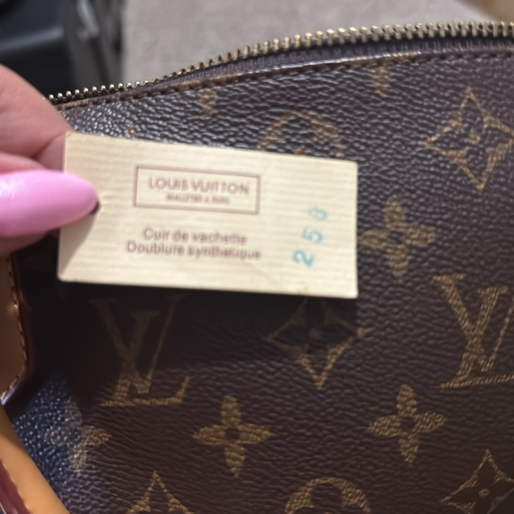 Louis Vuitton Brown Satchel with Iconic Monogram - Picture 7 of 7
